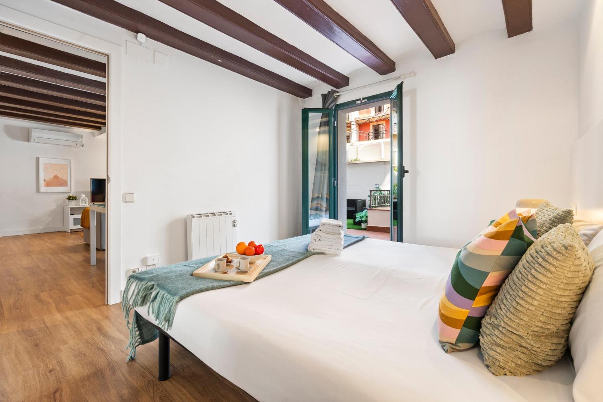 Lodging Apartments Liceu 11 บาร์เซโลนา ภายนอก รูปภาพ
